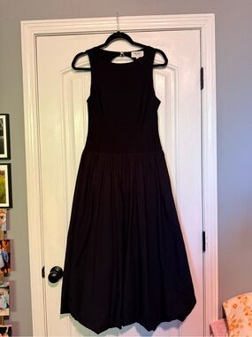 Black Sleeveless Midi Dress with Gathered Skirted